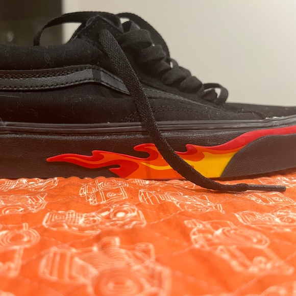 Vans - Picture 4 of 4